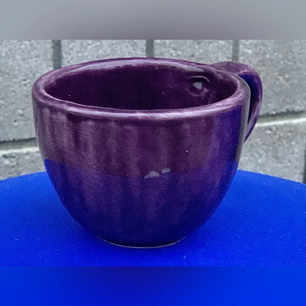 Vtg Discontinued Pottery Barn SAUSALITO Fig Purple Glazed Earthenware Mug